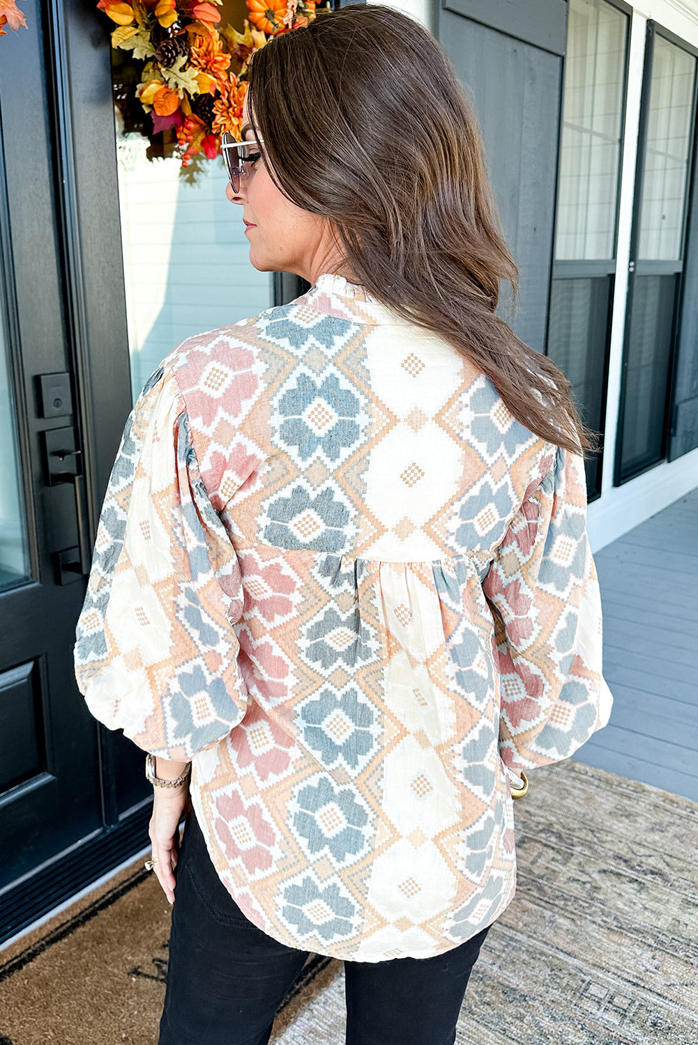 Geometric Print Tassel Tie Split Neck Balloon Sleeve Blouse