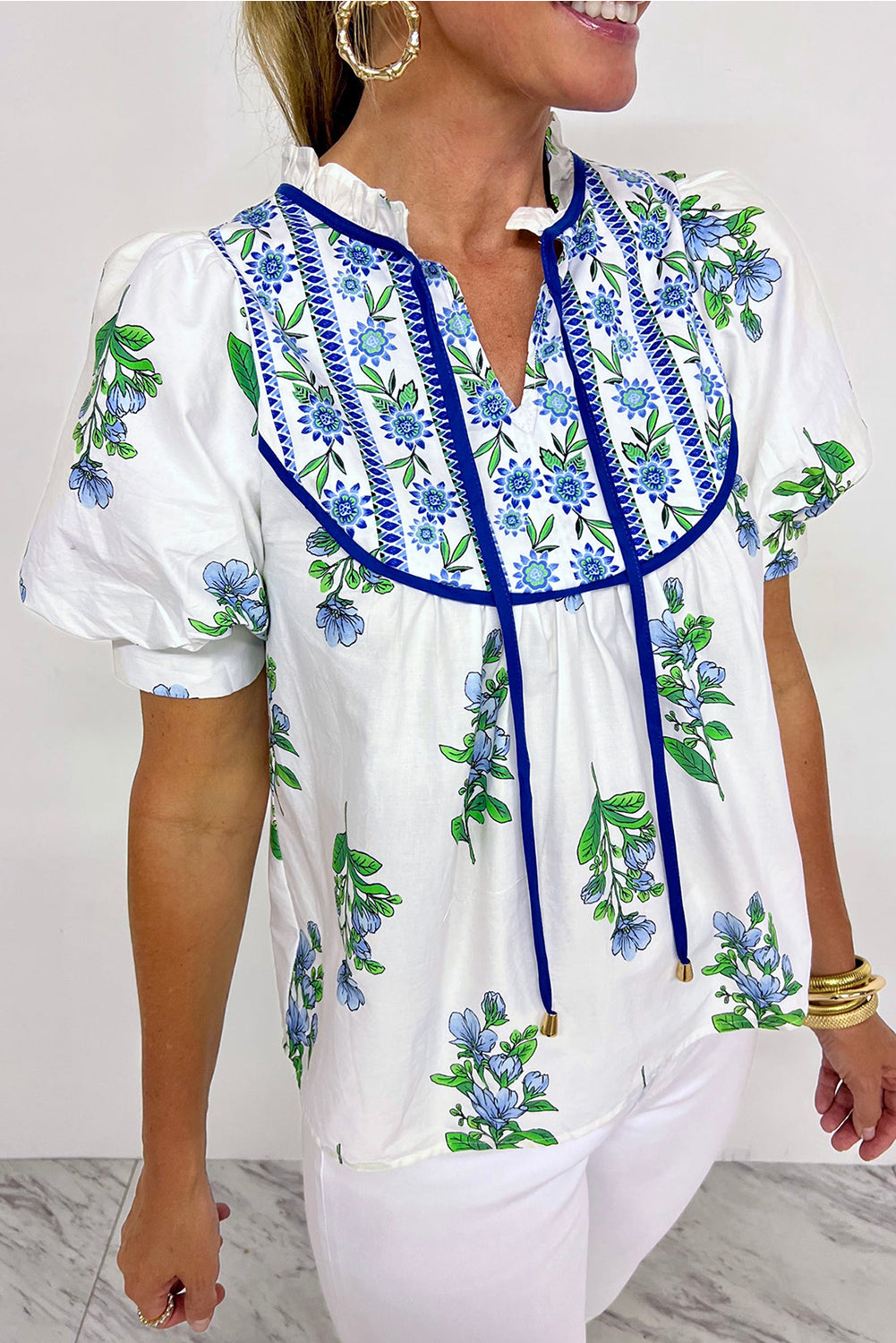 Floral Print Tie Neck Short Sleeve Blouse with Piping Trim